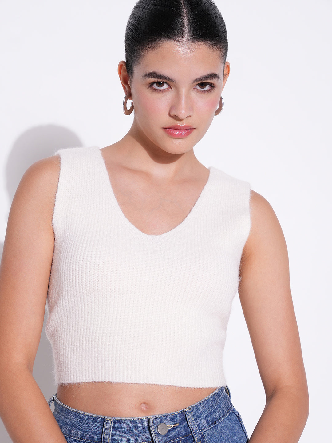 Women's Cream Self Design Sleeveless Crop Top