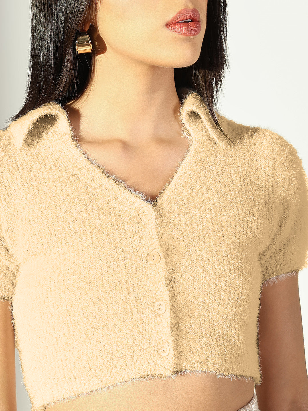 Women's Cream Shirt Collar Faux Fur Trim Fitted Crop Top