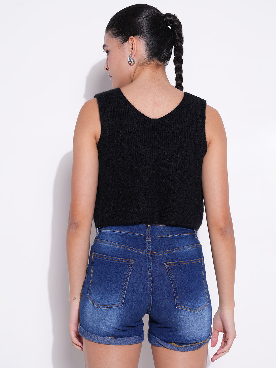 Women's Black V-Neck Sleeveless Crop Top