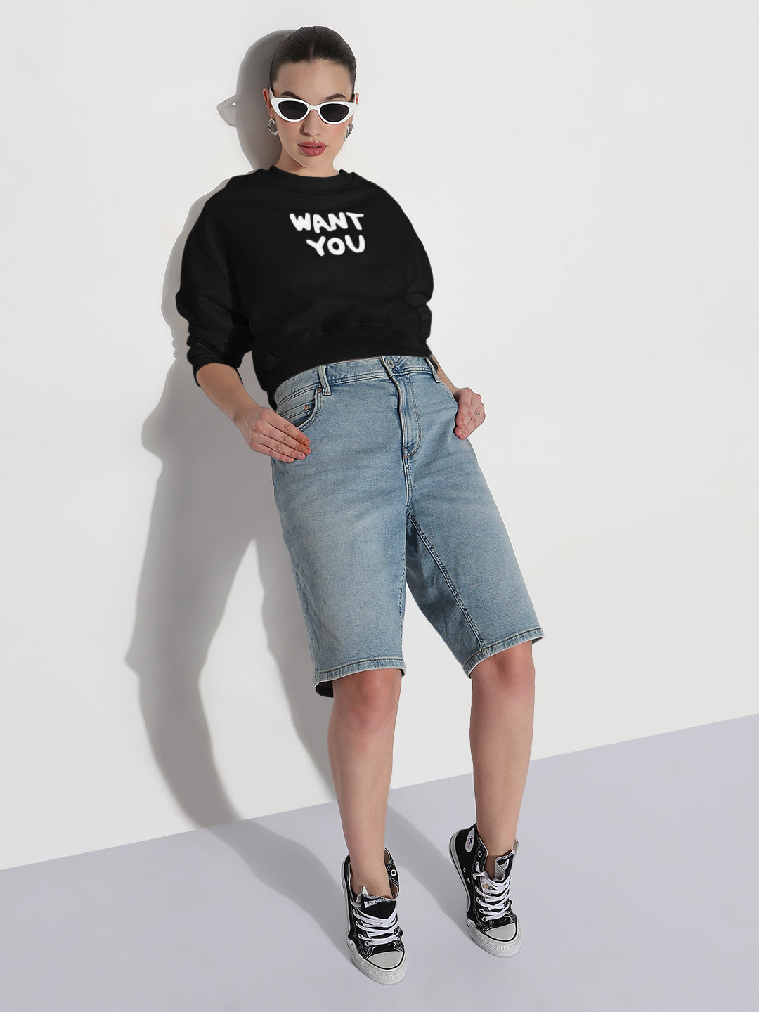Women's Typography Black Round Neck Relaxed Fit Top